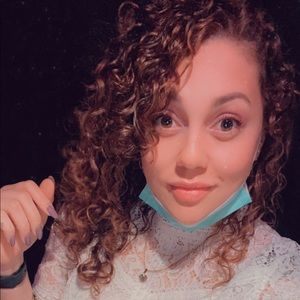 Meet your Posher, Alexandria